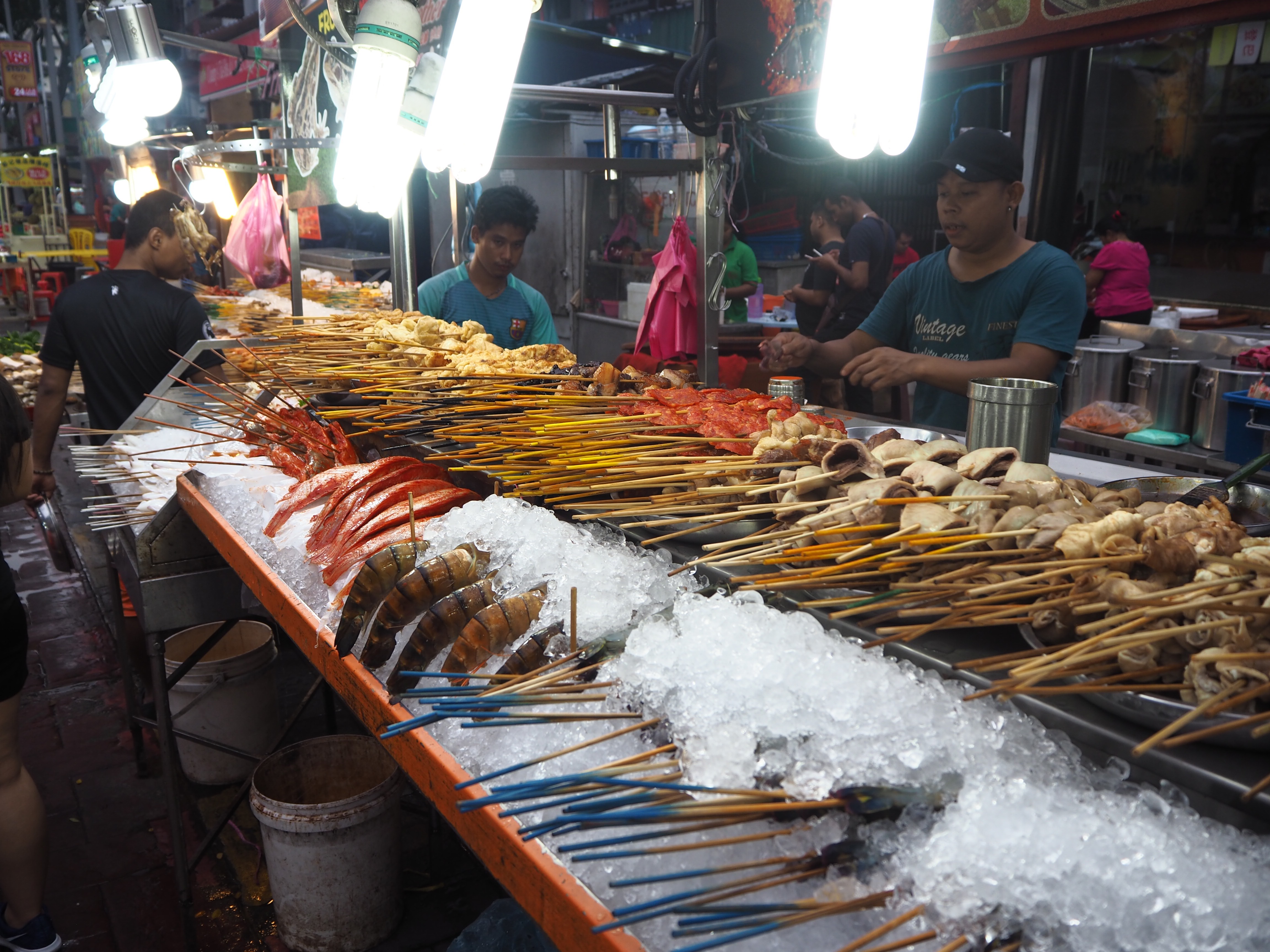 OLYMPUS DIGITAL CAMERA